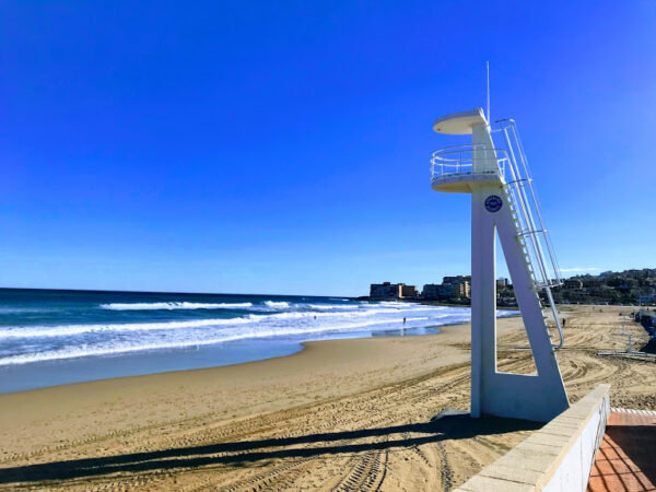 Beach life guard station