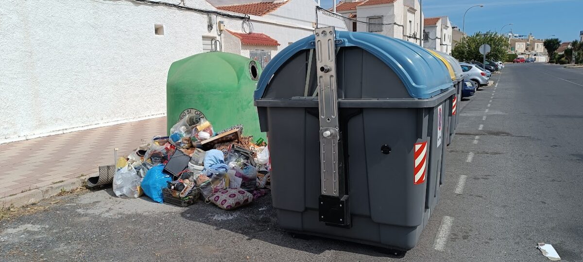 Rubbish on the street in Spain