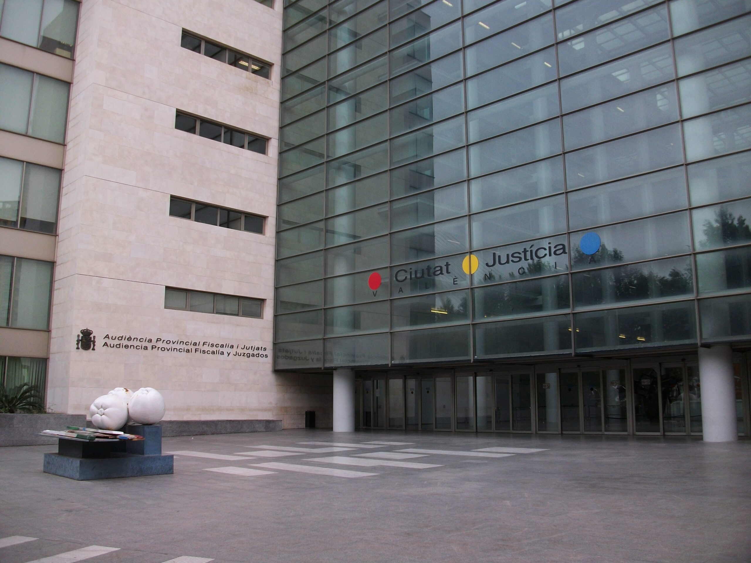 Valencia courts