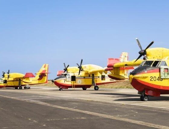 Fire fighting planes