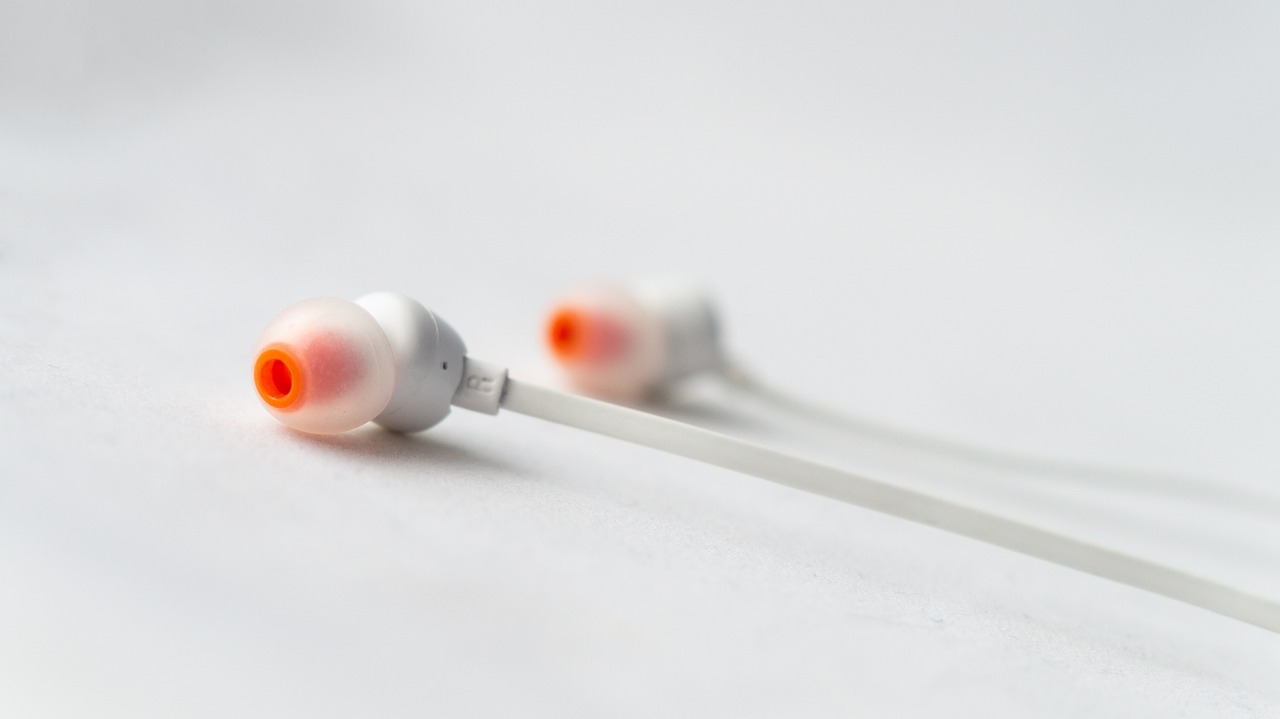 Earbuds