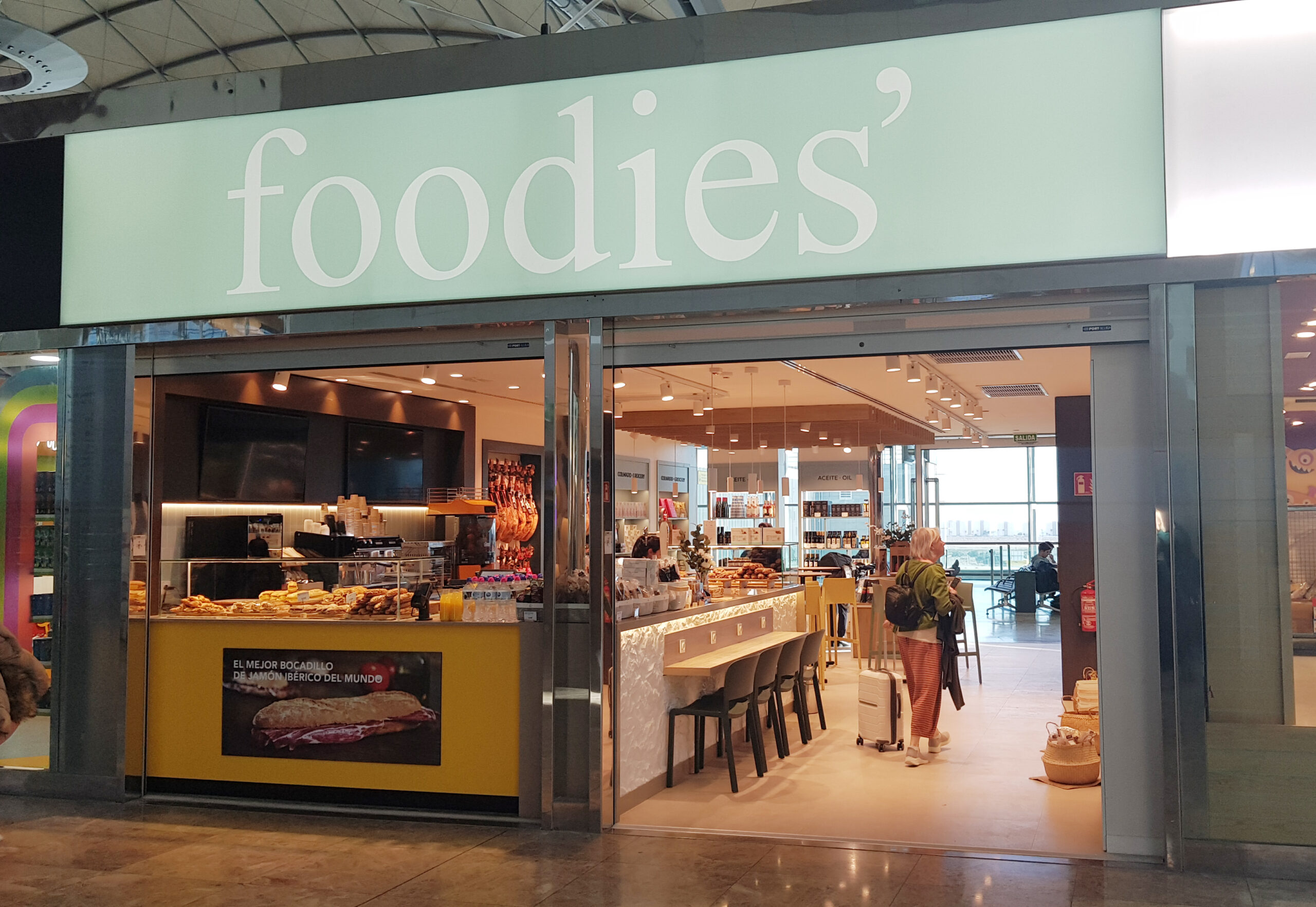 Foodies at Alicante Airport