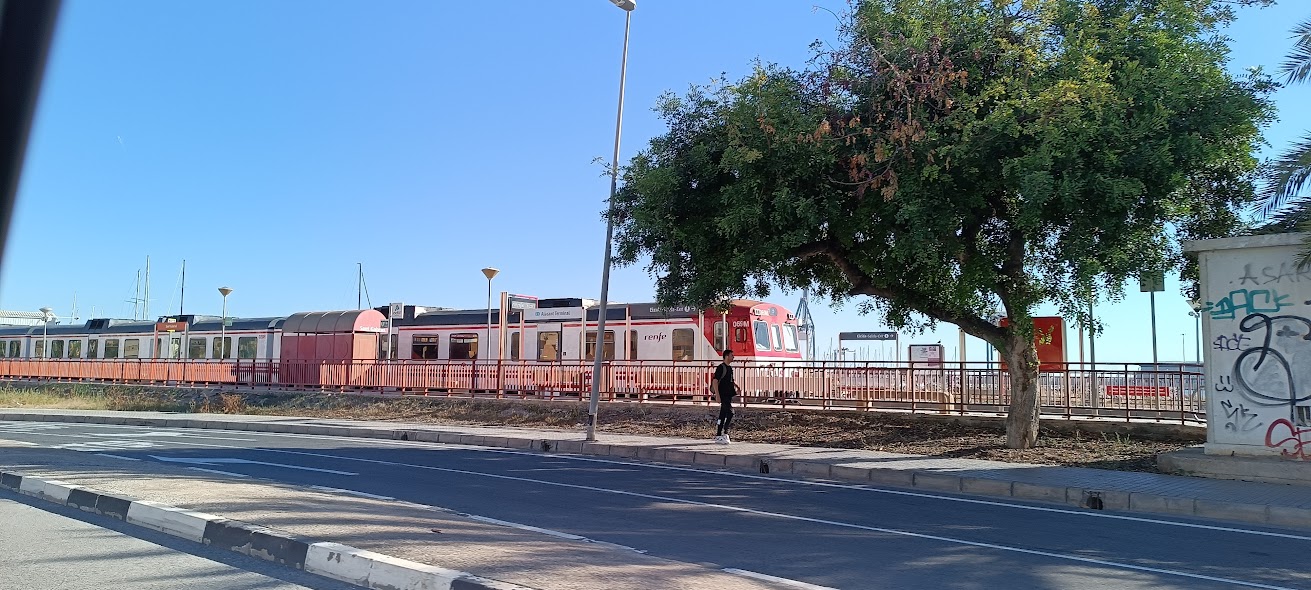 Train to Alicante Airport
